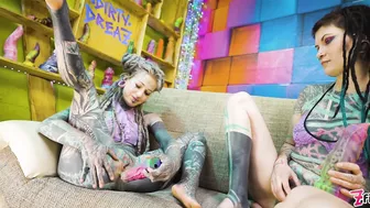 Anuskatzz And Illuz Ass Play Lesbian Video!