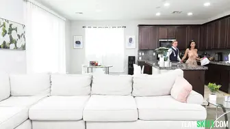 Roxie Sinner In Her Teen Pies Video!