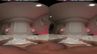 Chloe Rose In Green Lingerie Riding On Top In This VR Set!