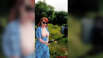 Red Goes For A Topless Leg!