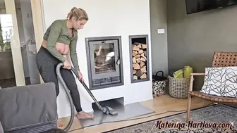 Katerina Hartlova Is Using A Vacuum On Her Nipples And Pussy!
