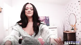 Kiki Cali Sucking Cock While In A Chasity Belt!