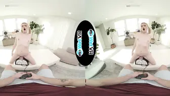 Gracey Snow And Kyle Mason Set Up A Cam And Film Themselves In VR!