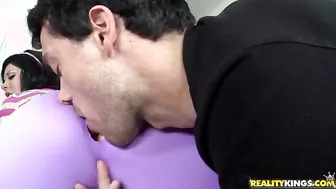 Madison Parker Torn Yoga Pants Group Anal Sex Video!