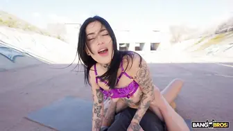 Tabatha Lust And Potro De Bilbao In "Are You Shooting A Porno"!