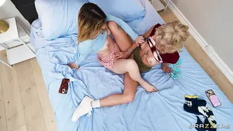 Demi Hawks Has Emma Rosie Grinding On Demi's Face!