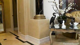 London Keyes and Kelly Madison Share Up For Cock!