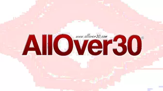 Carol Goldnerova Masturbation Video!