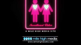 Taylor Vixen And Asa Akira Are Smashing Their Pussies Together!