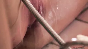 Brett Rossi Has Some Sexy Time With Some Food!