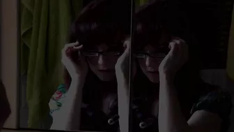 Annabelle Lee Makes Herself Cum In This Video!