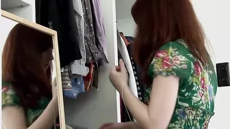 Annabelle Lee Makes Herself Cum In This Video!