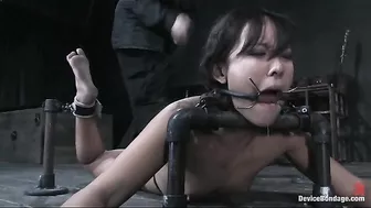 Jandi Lin All Tied Up For Device Bondage!