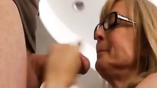 Nina Hartley Shows Dane How To Really Fuck!