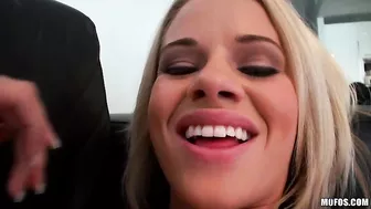 Jessa Rhodes Finger Fucking Her Pussy While In Her Red Bra And Panties!