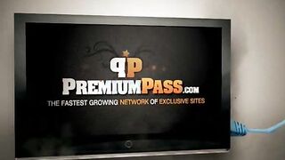 Jenna Haze Gets A Hold Of Charlie Laine Sweet Pussy!