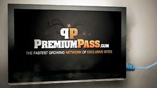 Jenna Haze Goes Down On A Group Of Guys!