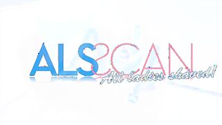 Tanner Mayes Masturbating For ALS Scans!